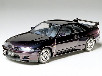 Nissan Skyline GT-R V Spec (R33), plastic modelkit - Obrázek 2
