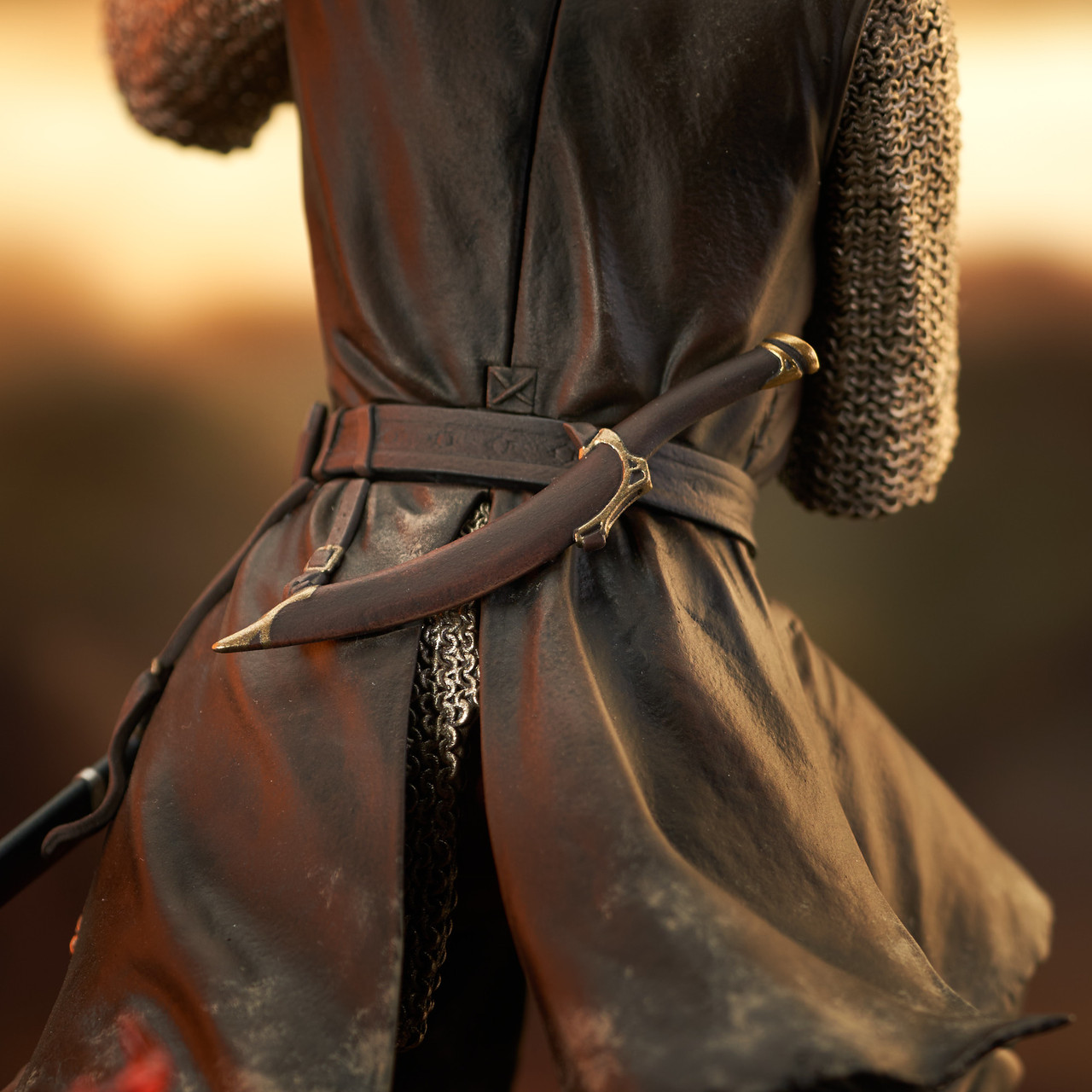 Lord of the Rings Gallery Statue Aragorn - Obrázek 7
